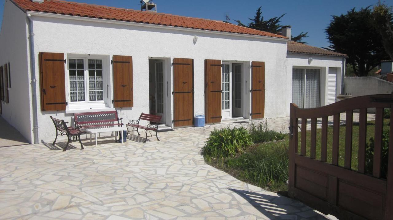 Location La Bree Les Bains 15 Personnes Villa Luaran gambar